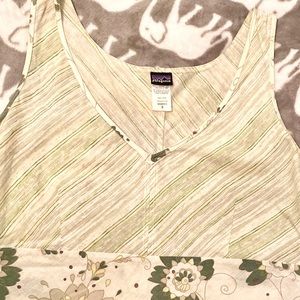 Women’s size 8 Patagonia linen, green.